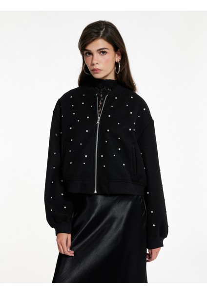 Uzun Kollu Cepli Kolej Yaka Fermuarlı Crop Taşlı Kaşe Bomber Ceket modelleri