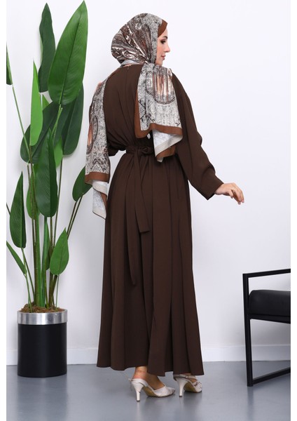 Kahverengi Bel Bağlamalı Piliseli Elbise fırsatları