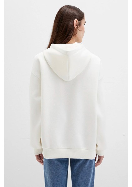 Snoopy Baskılı Ekru Sweatshirt 1S10470-80194 fırsatları