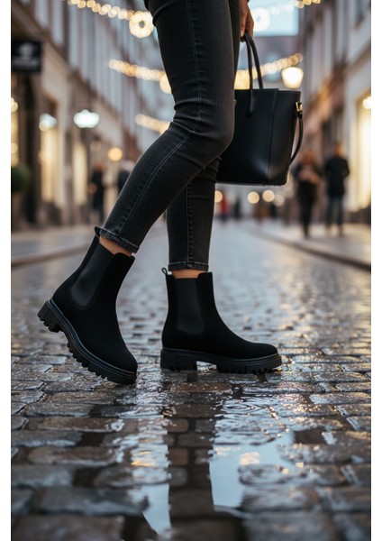 Zarif Nubuk Siyah Lastikli Kauçuk Taban Kadın Bot fiyatları