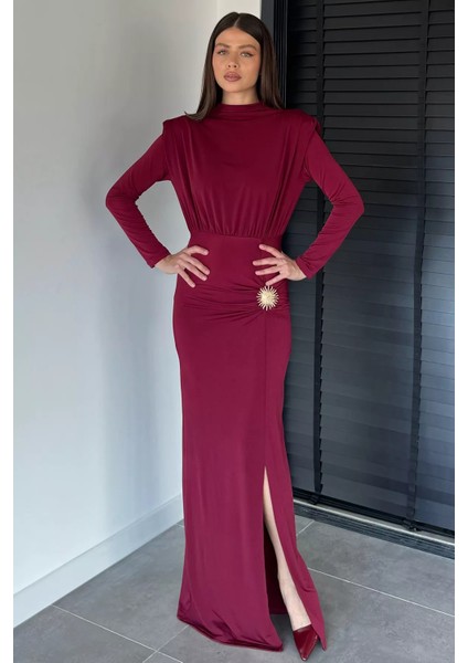 Kadın Omuz Vatkalı Büzgülü Aksesuarlı Elbise P-00018999