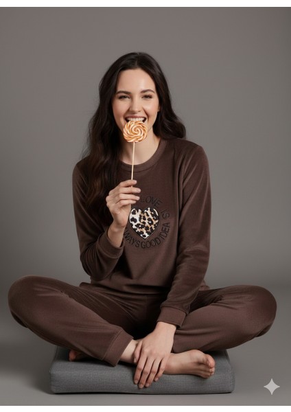 Kışlık Polar Kumaş Uzun Kol Kadın Pijama Takımı fiyatları