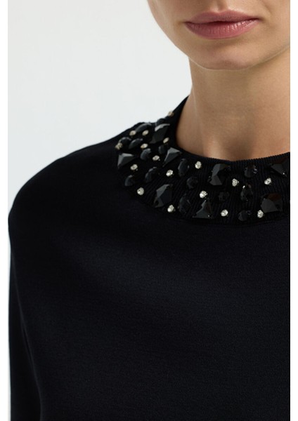 Yakası Taş Detaylı Triko Kazak Siyah 13943006002 fiyatları