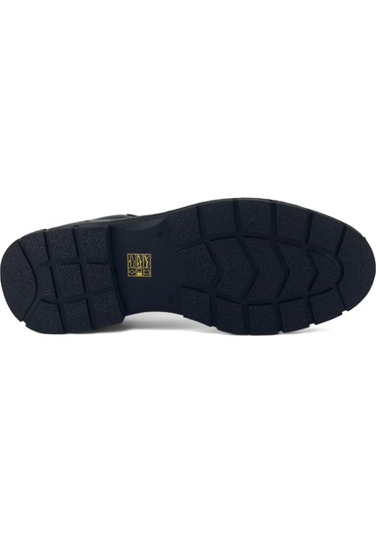 5362 25KB Erkek Günlük Bot Siyah fırsatları