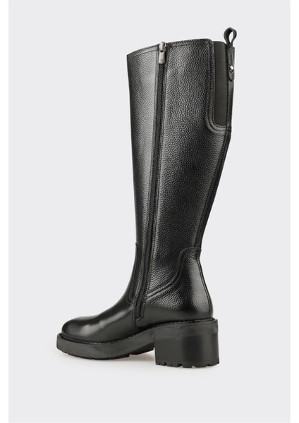 Siyah Deri Kadın Çizme modelleri