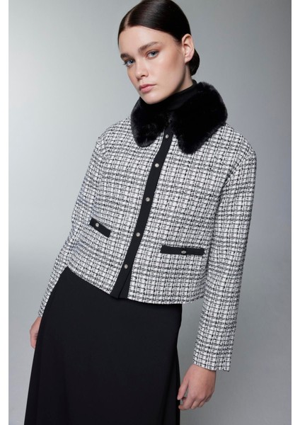 Kürk Yaka Düğme Detaylı Ikili Takım fiyatları