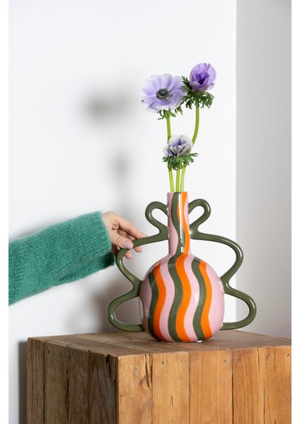 - Sofia Squiggle Wiggle El Boyaması Vazo