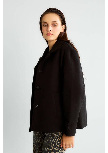 D99752 Düğme Detaylı Kadın Kısa Kaşe Kaban fiyatları