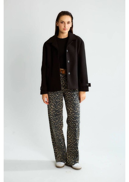 D99752 Düğme Detaylı Kadın Kısa Kaşe Kaban fırsatları