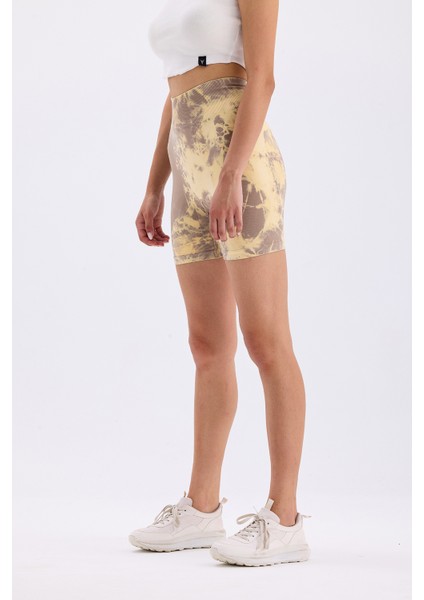 Spor Şort Batik Desenli Dikişsiz Esnek ve Toparlayıcı Push Up Kısa Şort indirimleri