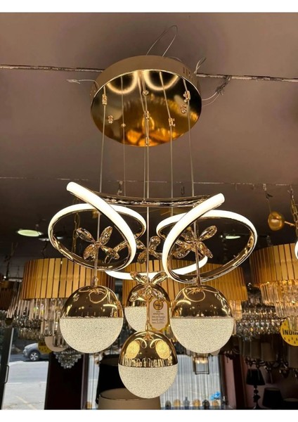 Hemera Modern Kumandalı LED Sarkıt Avize 3 Renk 4 Bölmeli Gold Kaplamalı Toplu Kelebek Taşlı