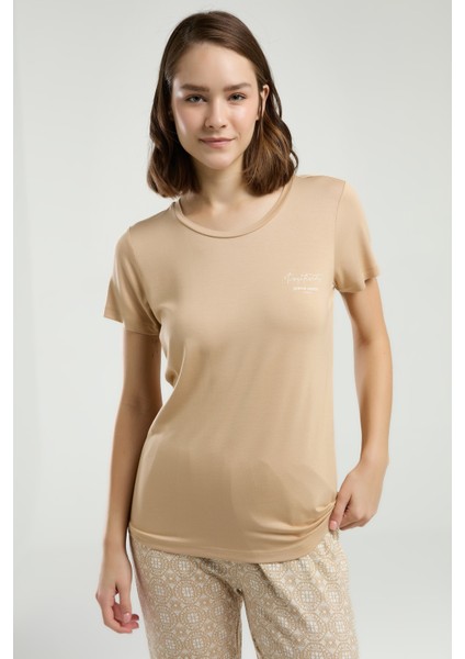 Kadın Sade Yazlık Kısa Kol Desenli Uzun Pantolon Pijama Takımı (Battal Beden Vardır)