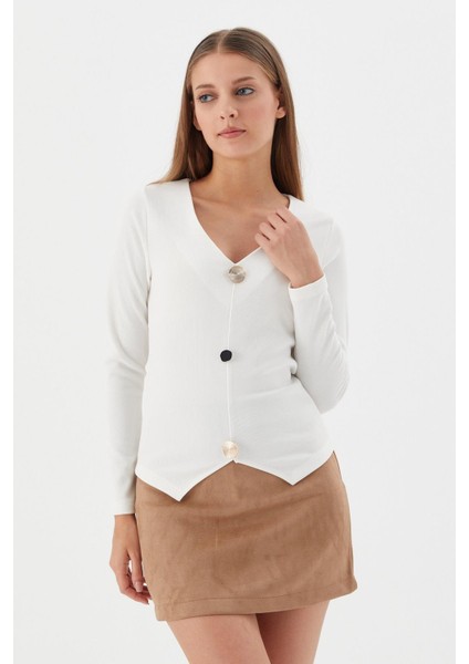 Tasarım Düğmeli V Yaka Body Beyaz fiyatları