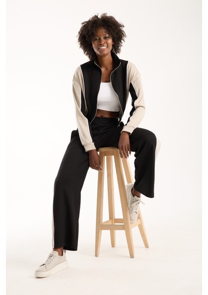 Urbnfıt Kadın Renk Bloklu Fermuarlı Rahat Kesim Eşofman Takımı / Women’s Relaxed Fit Tracksuit