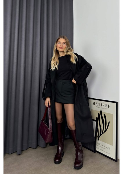 Siyah Kuşaklı Astarlı Oversize Kol Detay Kaban