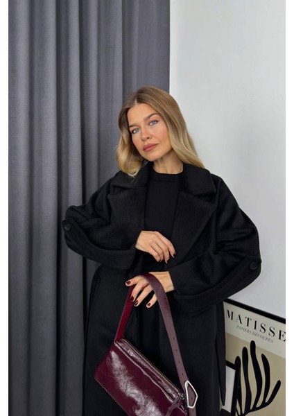 Siyah Kuşaklı Astarlı Oversize Kol Detay Kaban modelleri