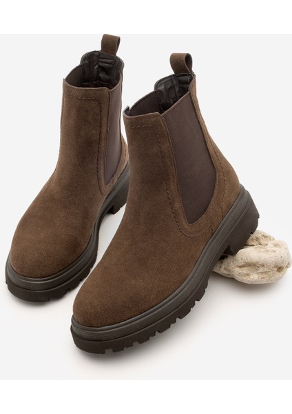 Kadın Lastikli Fermuar Aksesuarlı Tırtıklı Kalın Taban Günlük Bot Rupit Kahve Süet