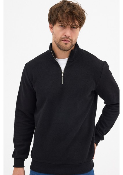 Erkek Siyah Standart Fit Normal Kesim Pamuklu Yarım Fermuarlı Dik Yaka Pamuklu Sweatshirt fırsatları
