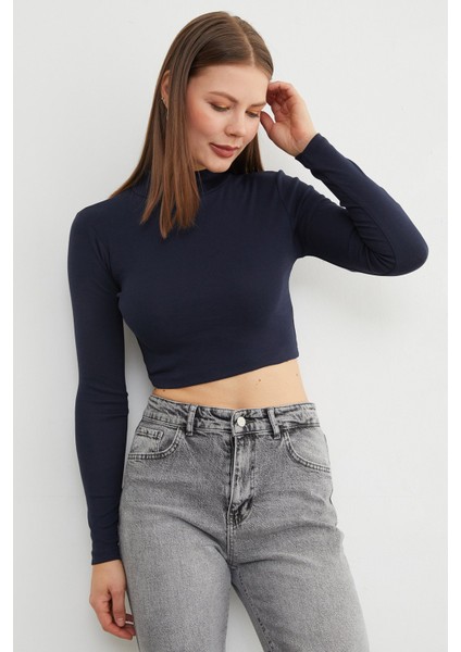 Basic Yarım Balıkçı Yaka Crop Body modelleri