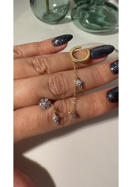 Ithal Çiçekli Kıkırdak Küpe modelleri