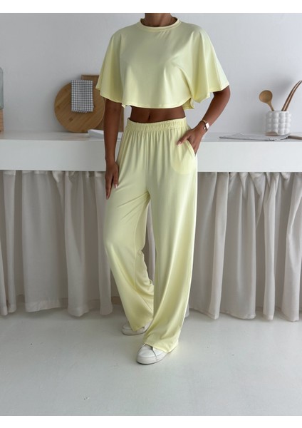 Kadın Iki Parça Salaş Takım – Crop Üst ve Bol Paça Pantolon – Yazlık Rahat Spor Takım fiyatları
