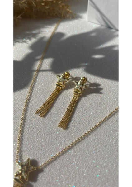 Taşlı Sallantılı Yıldız Küpe Yıldızlı Küpe Star Küpe Trend ve Kibar Küpe Sevgiliye Hediye fırsatları