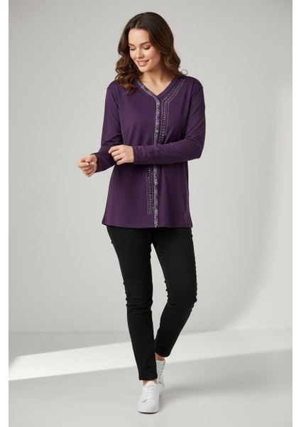 Kadın Önü Kapalı Düğme Detaylı Taşlı Nergis Mevsimlik Bluz modelleri