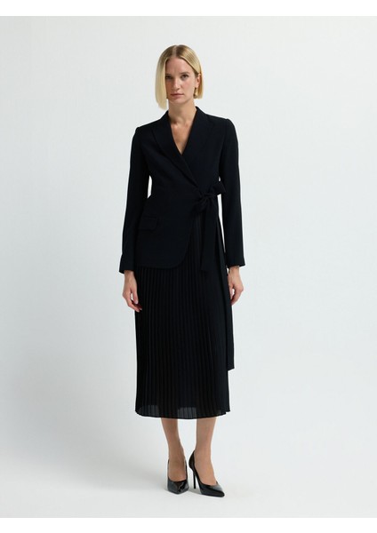 Pilise Detaylı Ceket Elbise Siyah 12443527002