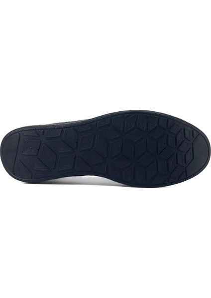 555 25KA Kadın Günlük Ayakkabı Siyah fırsatları