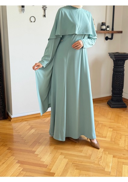 Pelerinli Bel Bağlamalı Elbise 1002 fiyatları