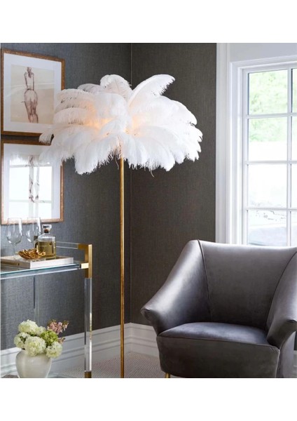 Beyaz Deve Kuşu Tüyü Lambader