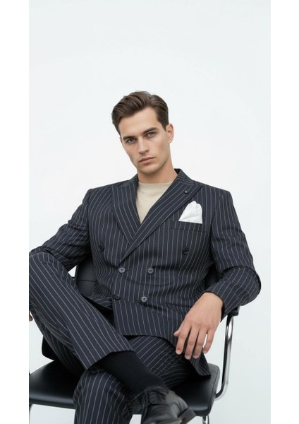 Siyah Çizgili Erkek Kruvaze Blazer Ceket – Italyan Kesim, Şık ve Modern