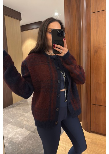 Kare Desenli Tüylü Premium Hırka- Bordo modelleri