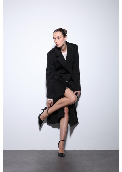 Siyah Yün Karışımlı Kruvaze Kadın Kaban