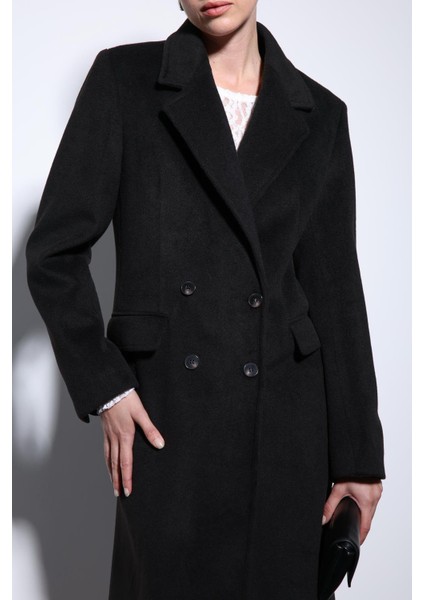 Siyah Yün Karışımlı Kruvaze Kadın Kaban