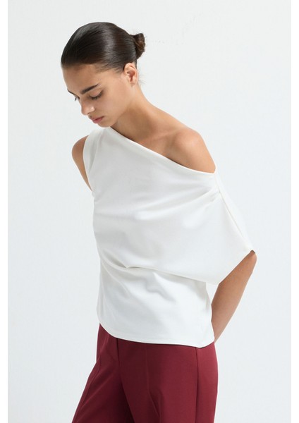 Degaje Yaka Kolsuz Bluz Kemik 11545231001