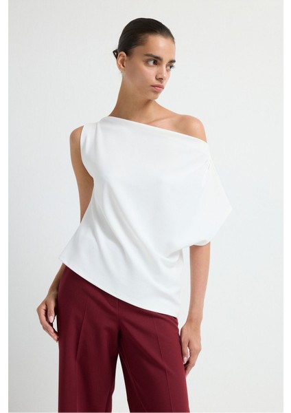 Degaje Yaka Kolsuz Bluz Kemik 11545231001 fırsatları