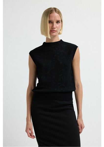 Kolsuz Desenli Triko Bluz Siyah 11545373000
