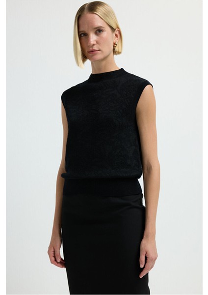 Kolsuz Desenli Triko Bluz Siyah 11545373000 fırsatları