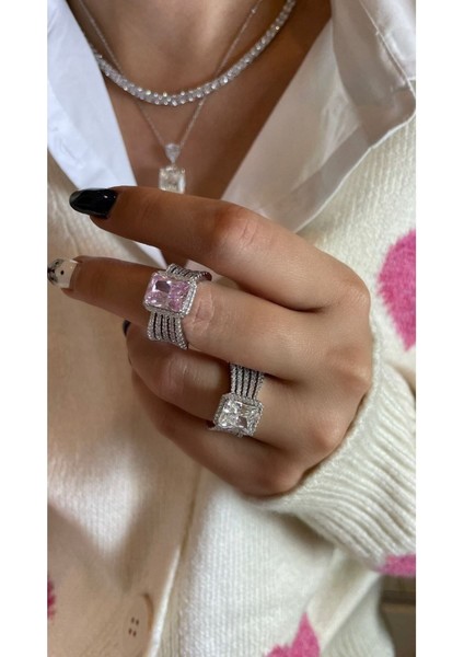 Beyaz Altın Kaplama Ithal Yüksek Kalite Beyaz Taşlı Dikdörtgen Form 925 Ayar Gümüş Yüzük fırsatları