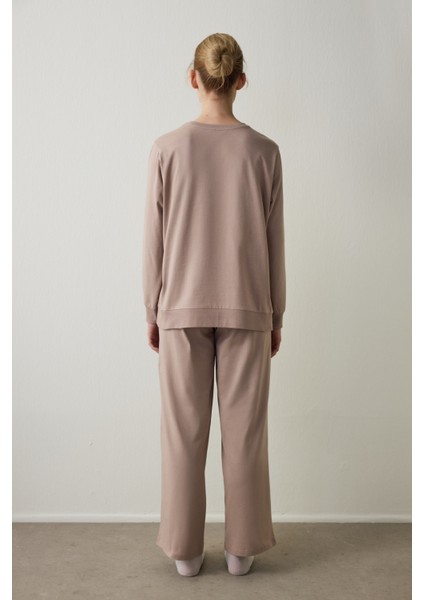 Koyu Bej Hello Friday Baskılı Bisiklet Yaka Pamuklu Uzun Kollu Pijama Üstü indirimleri