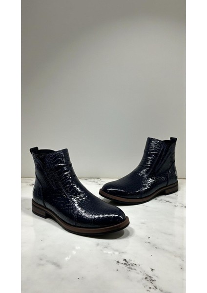 D25KB-8200 Lacivert Rugan Hakiki Deri Tam Ortopedik Günlük Kadın Bot