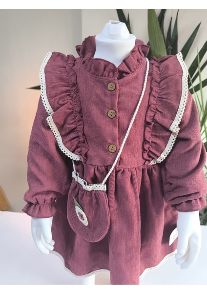 Uzun Kollu Dantel Detaylı Vintage Fitilli Kadife Çantalı Kız Çocuk Elbisesi