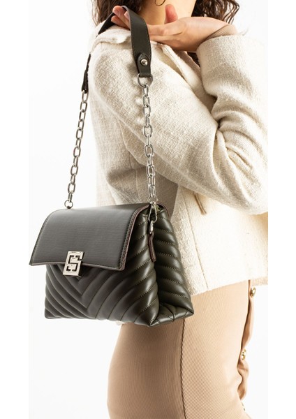 Asel Çanta,şık Tasarımlı haki Kadın Orta Boy Çapraz Çanta ,nakış ve Kapak Detaylı Omuz Çantası modelleri