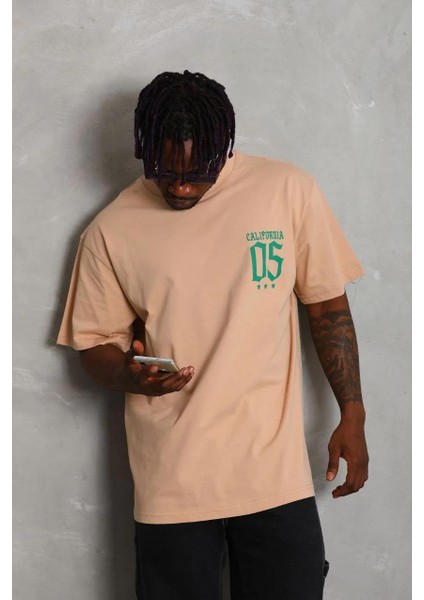 Unisex Oversize Baskılı Bisiklet Yaka T-Shirt - Bej modelleri