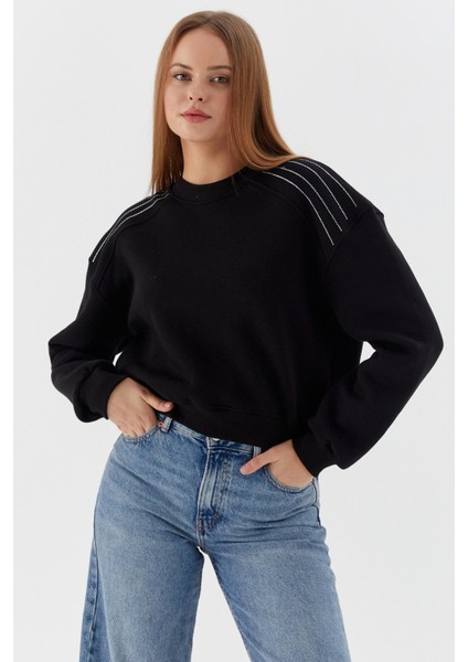 Omuzları Taşlı Sweatshirt Sıyah fiyatları