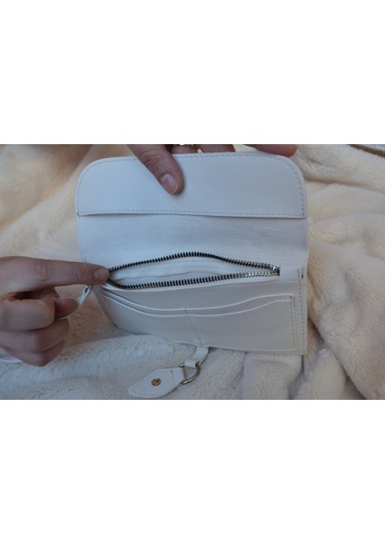 Zarif Şık Tasarımlı Askılı Kadın Cüzdan fırsatları