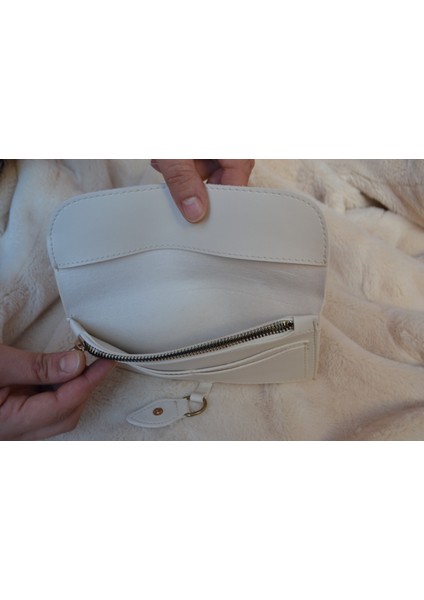 Zarif Şık Tasarımlı Askılı Kadın Cüzdan