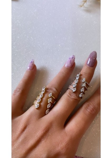 Ayarlanabilir Beyaz Altın Kaplama Zirkon Taşlı Spıral Model 925 Ayar Gümüş Yüzük fiyatları