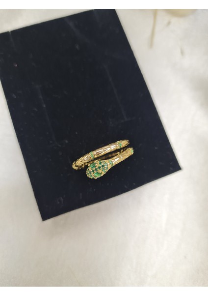 Yeşil Taşlı Sarma Tasarım Çelik Yüzük – Altın Kaplama Kadın Şık Takı